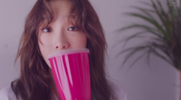 taeyeon-released-mv-for-fine-as-the-title-track-for-the-full-solo-album-my-voice