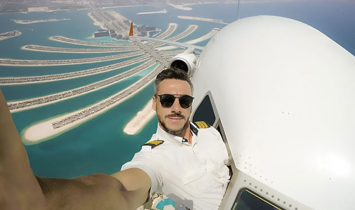 pilot-fake-mid-flight-selfies-instagram-daniel-centeno-6-59b244300e90f__700