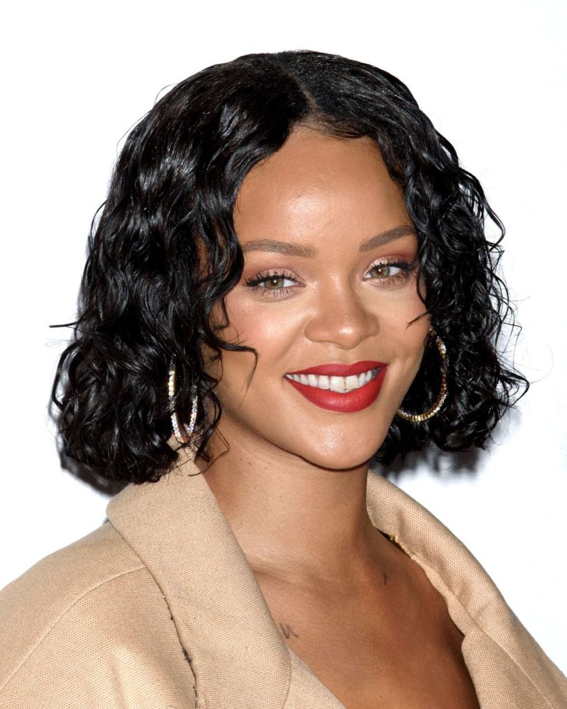 Rihanna呢個復古短髮造型今年都好流行！